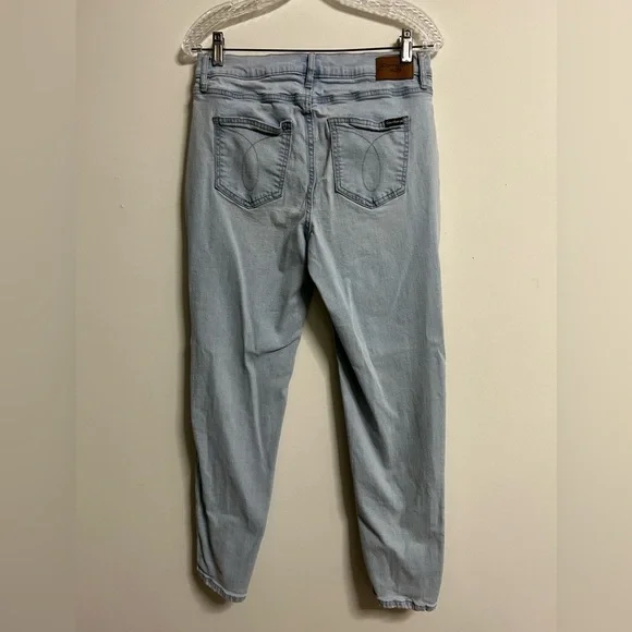 Calvin‎ Klein Ripped Skinny  Jeans - Picture 3 of 4